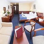 Francis Palace 4*