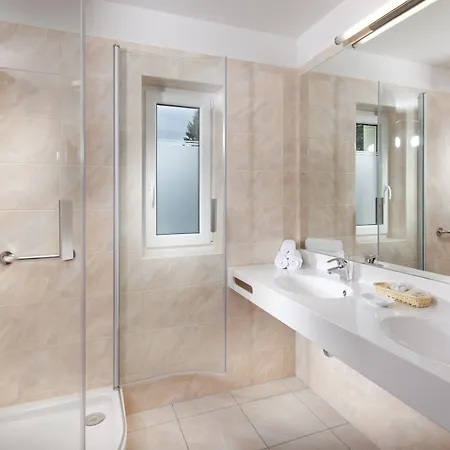 Francis Palace 4*