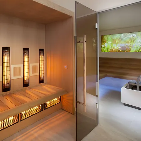 Francis Palace Hotel