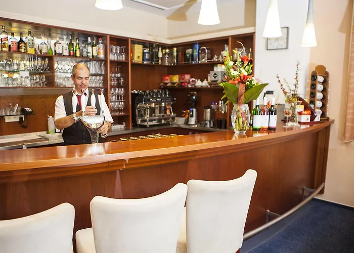 Francis Palace 4*